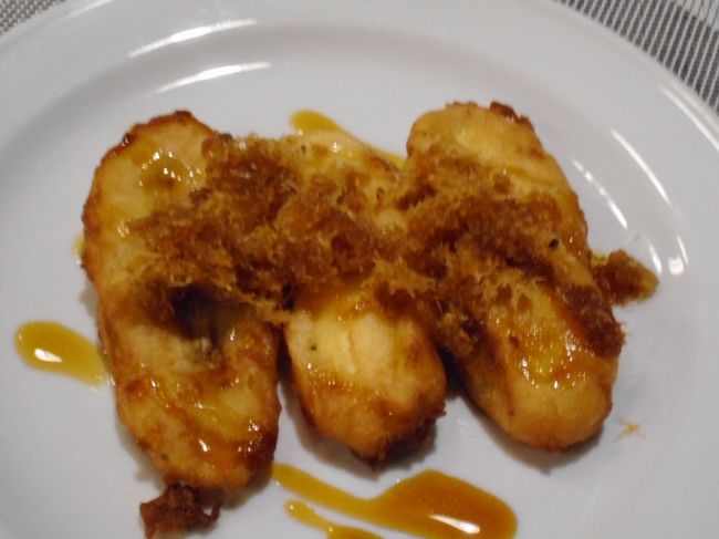 デザートはバナナフリッター。