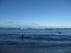 最終日の朝、Waikiki Beach