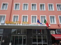 タクシーで6.25ユーロでホテルに到着。
ホテルはクオリティイン。
REDE EXPRESSのターミナルに近くて選んだので何となく納得できない感じがします。