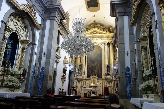 内部はネオクラシック様式です。