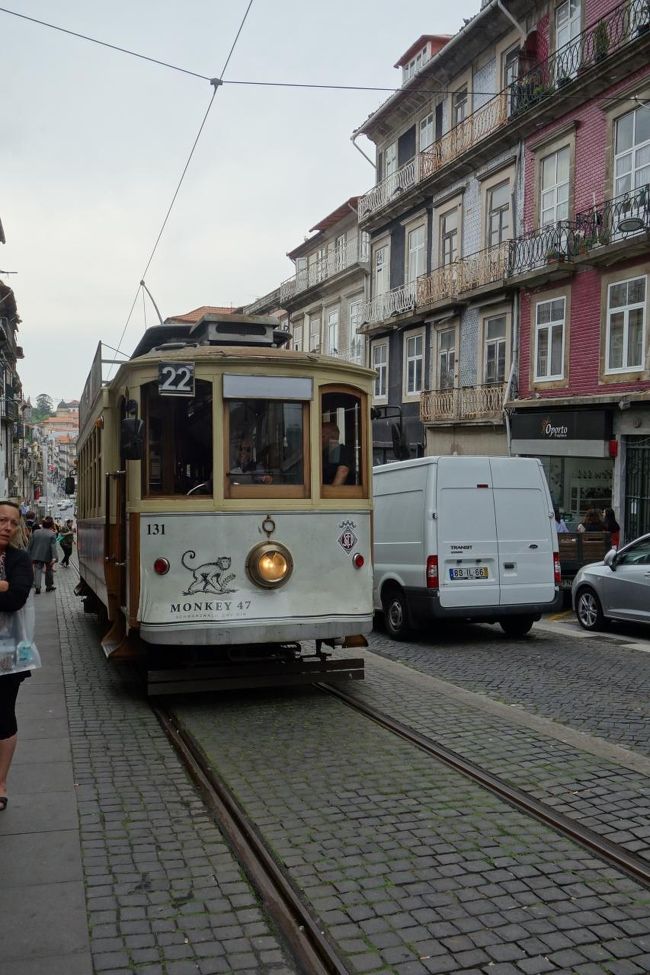 ポルトのトラムには乗ることはありませんでした。