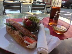 気を取り直して早速朝食を食べにヴィタメールへ！
この日は帰国日です！
ヴィタメールは絶対来たかった場所！

ティールームはやってないみたいで、テラス席で食べました♪
朝食美味しい！