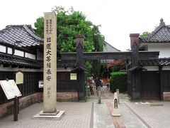 忍者寺と呼ばれる妙立寺は、前田利常が1643年に金沢城近くから移築したといいます。徳川幕府に狙われることを想定し、内部には落とし穴などの罠が残っています。
