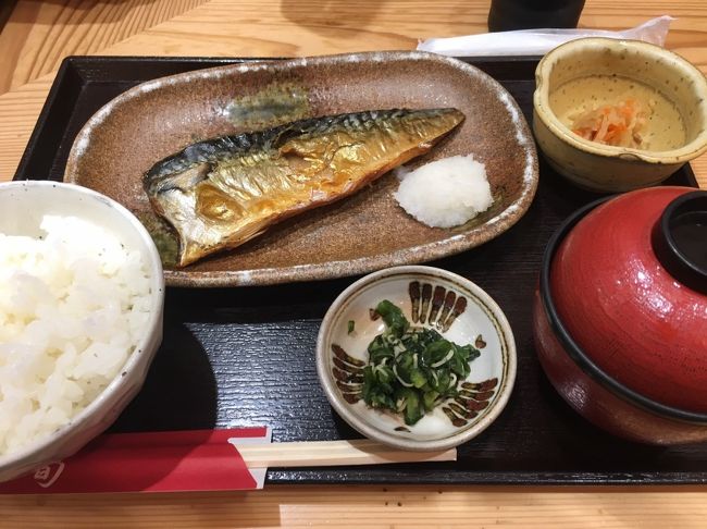サバ塩焼き定食　980円　