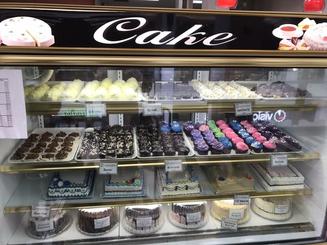 ちょっと気になるケーキ屋さん。