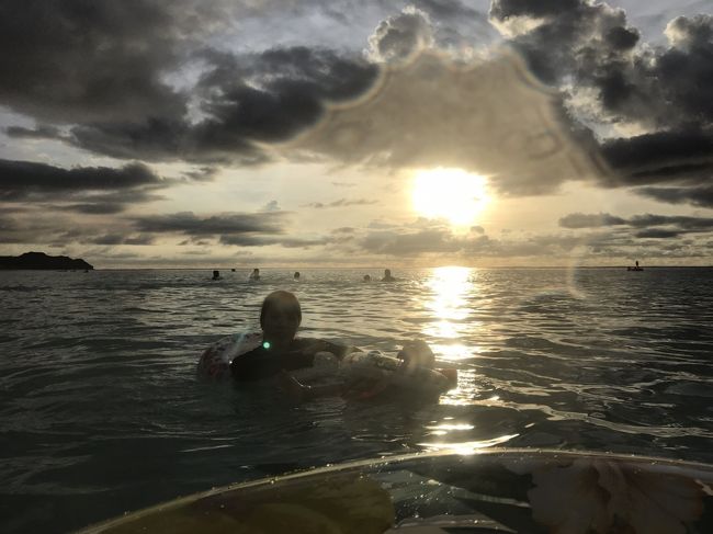 夕焼けが幻想的。<br />雲が凄く多い日でした。