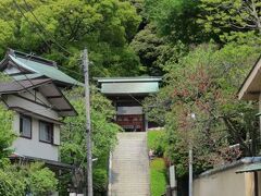 続いて向かったのは荏柄天神社。

福岡の太宰府天満宮、京都の北野天満宮とともに、日本の三大天満宮に数えられています。