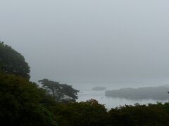 ここまで来ると「福浦島」と「福浦橋」が見えるようになりました。