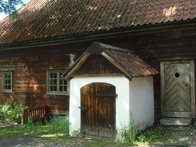 この辺りの建物は時代を感じさせます。