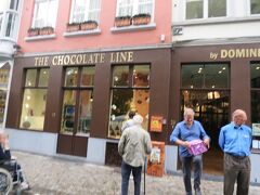 チョコレートラインのお店、地味です。
見落とさないように！
