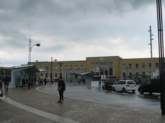 またもや地図も見ずに勘でブリュージュ駅まで戻ってきました！
いまいち良さが分からなかった～カーディガンじゃ寒かった～
ここまで足を延ばしておいて、チョコ買っただけで終わって、とても残念でした！
