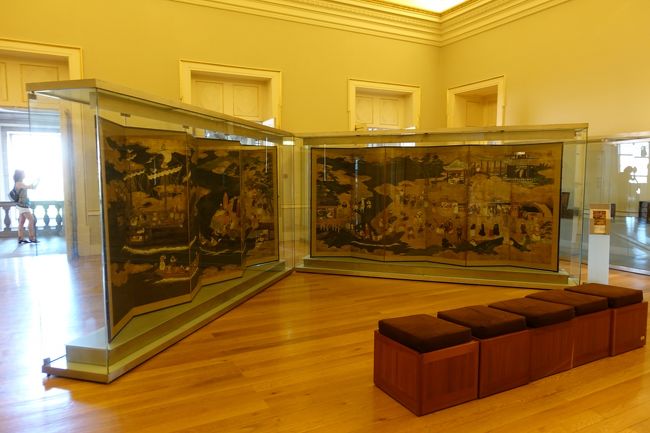 こちら日本の南蛮屏風。<br /><br />かなり大きくて迫力ありますが、作者は「Unknown」となってました…。<br /><br />長崎or種子島から渡ったとか？