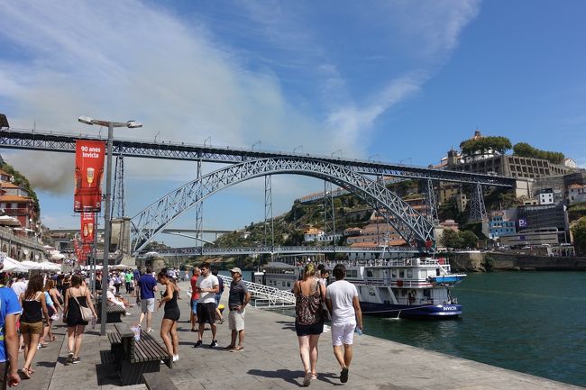 ドン・ルイス１世橋。<br /><br />今回ポルト滞在は24時間なので、また次回リバークルーズとかしてみたいな。
