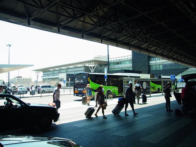 空港到着！<br /><br />戻ってきちゃった～。