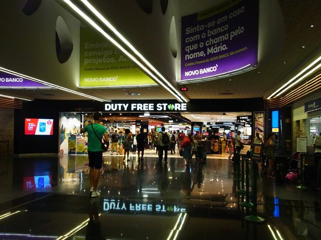 ポルテラ空港のショップ、たくさんありすぎて楽しい！！