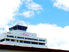 そういえば、空港名が『ダニエル K イノウエ空港』に変わっていましたね～