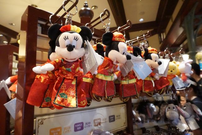 香港ディズニーランド ダッフィー 四角く ピンバッジ