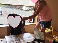 福井といえばソースカツ丼！

ヨーロッパ軒へ行きました。

ちょうどお昼前に入ったけど、ランチタイムはぞくぞくと人がやってきます。

何にしようかな？