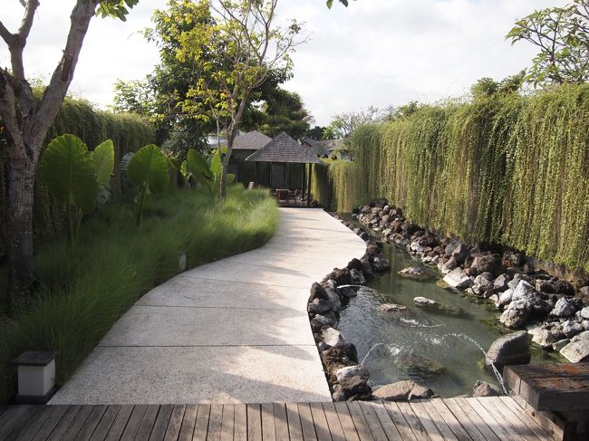 お部屋へ案内していただきます。