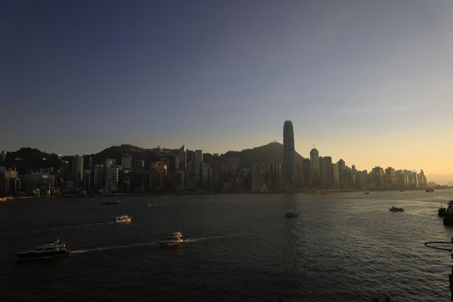 部屋からの夕景。なかなか良いですね