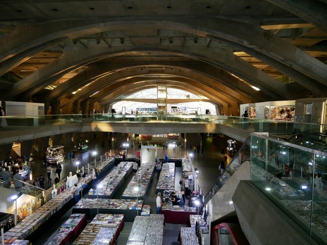 そして20時過ぎ、空港から３駅のオリエンテ駅に到着☆