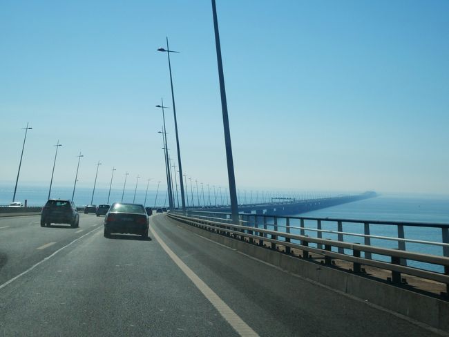 この17キロ続くバスコ・ダ・ガマ橋を渡れば、いよいよポルトガルの旅の始まりです。<br />どーんなことがおこるかな？それいけイッシッシッシお楽しみ☆