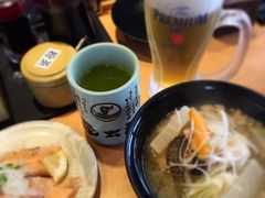 【2017/08/04(金)Day1】
旅の始まりは、函館でくるくるのお寿司。
函館ロイヤルぎょくらんの胡麻風味麺と迷って、久しぶりの函太郎。