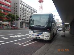 　　千葉駅　１２：２０発。　　安房白浜行きの高速バス。