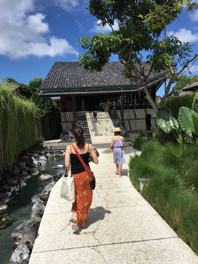 チェックアウト時間の12時ギリギリまでプールで遊んで、サンタイを満喫できました。<br /><br />全体的なヴィラの雰囲気やサービス内容は、ヴィラ・アイル・バリに似ているなぁという印象。<br />はぁ…また泊りたいなぁ。