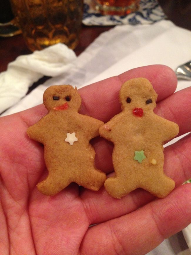 話している言語を聞いていたのか<br />感じ悪かった店員がニコニコして話しかけてきましたσ^_^;<br /><br />どんだけ大陸の方達現地の人に嫌われてるんでしょうか´д` ;<br /><br />この手の事は他にも有ったんですよねσ^_^;<br /><br />