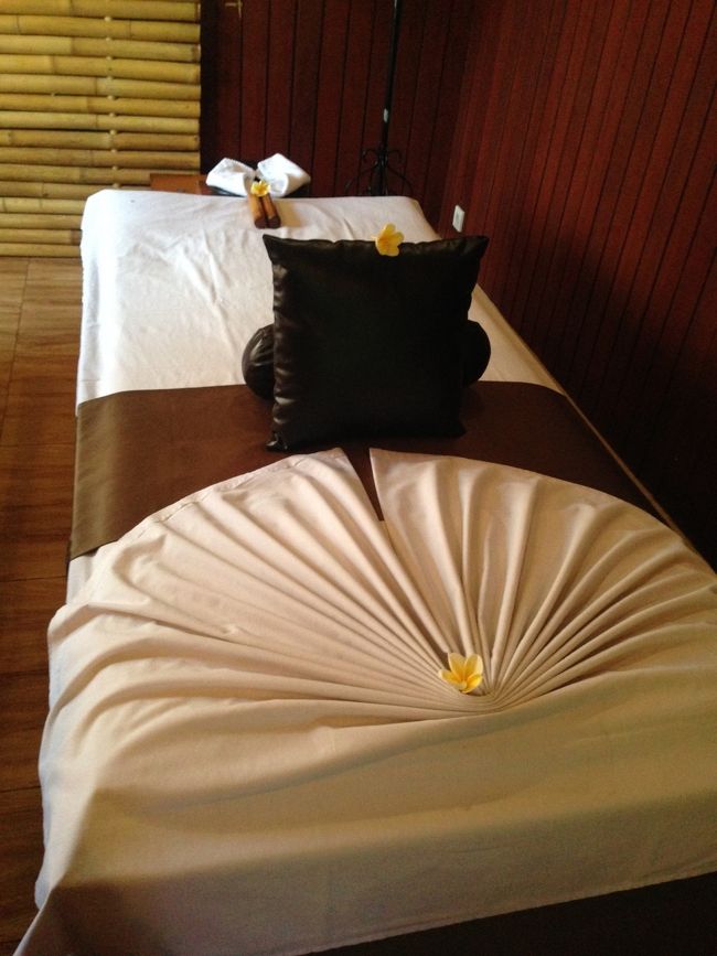 部屋に入ります(*´꒳`*)<br /><br />ロングスパなので個室貸切にしてもらいました