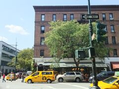 自然史博物館のすぐそばにある、SHAKE SHACKでランチ
