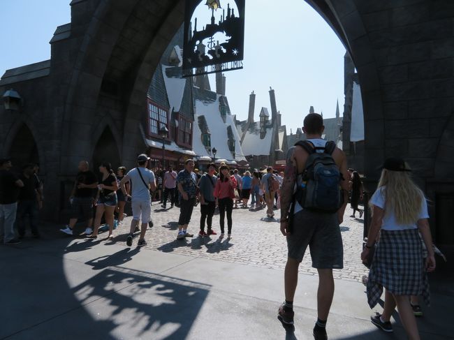 ハリーポッターも程よい人混みでした