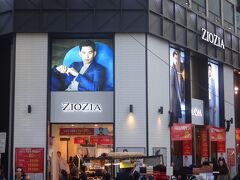 韓国・ソウル 明洞【ZIOZIA】の広告モデルはキム・スヒョンさん。

韓国ドラマ「星から来たあなた」は途中まで観ました（苦笑） 