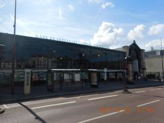 Chateau駅に到着。

9時半頃にPyramides駅を出発して、11時ちょっと前に着いたので、所要時間約1時間半。