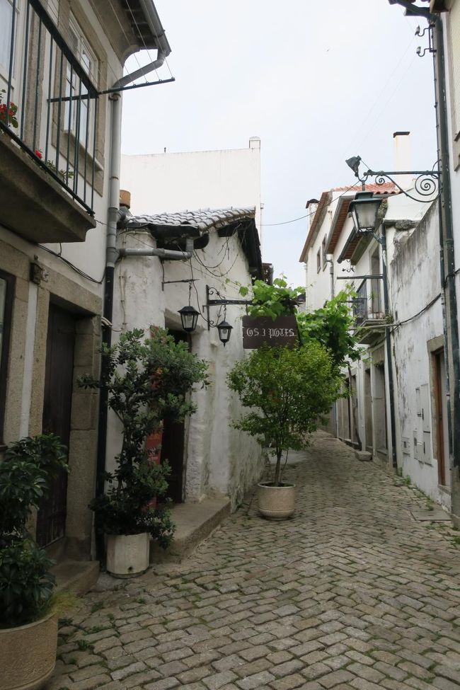 この街も可愛らしい建物が一杯です。<br /><br />あ～絶対好きな感じの街なんだけどな…<br />ゆっくり見たいけど、先を急ぎます。