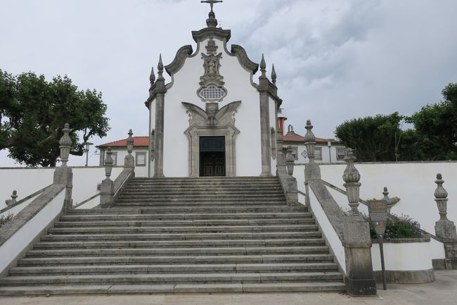 次はアゴニア教会へ向かいます。<br /><br />今までにない、田舎の小さな教会って感じが出ていて<br />これもまたいいですね(*^-^*)