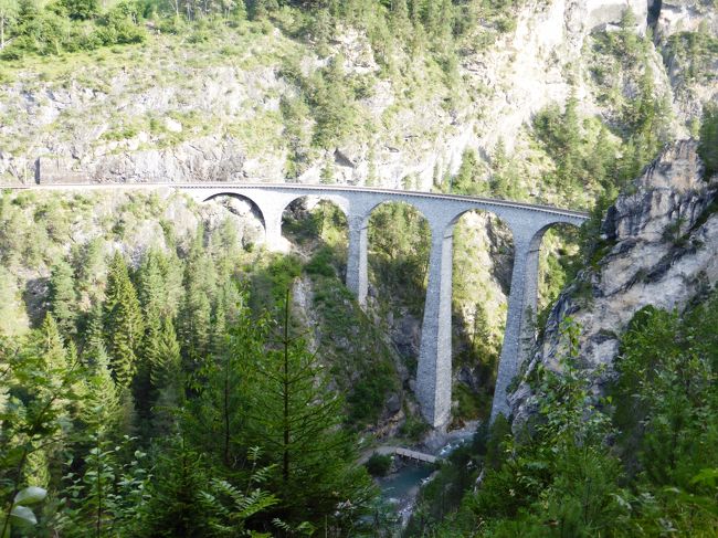 スイス 車窓から そして目の前で眺める絵葉書のような風景 2 クール フリズール その他の観光地 スイス の旅行記 ブログ By Milkさん フォートラベル スイス 車窓から そして目の前で眺める絵葉書のような風景 2 クール フリズール その他の観光地 スイス の旅行記 ブログ By Milkさん フォートラベル