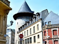 Tour Jeanne d'Arc（ジャンヌダルクの塔）
71 rue Bouvreuil

1431年5月9日、ジャンヌダルクが拷問を受けたという塔が見える。
