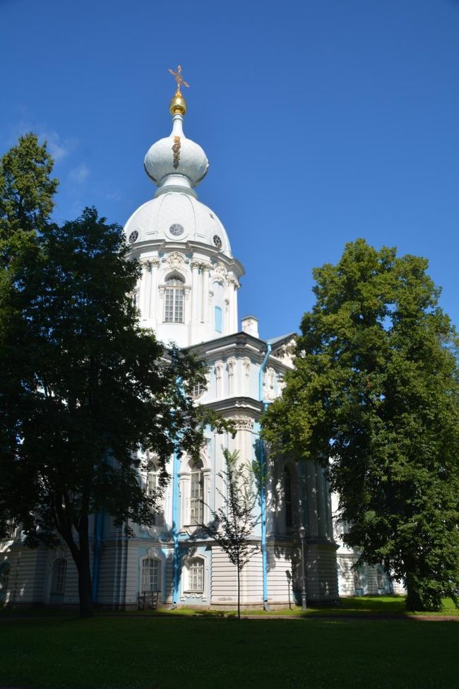 先日のツアーでは駆け足だったので、今回はゆっくりと裏手の方も回りました。