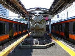 JR高尾駅では天狗様がお出迎えしてくれました＼(^o^)／