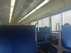 夏休みの土曜日だというのに、西武秩父駅へ向かう列車はガラガラ。
ブラタモリで秩父や長瀞をやったのでもっと混んでいるかと思ったのだけど。