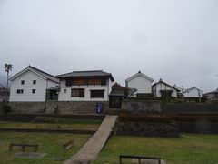 雨の降る中　脇町のうだつの町並み散策へ

車は道の駅藍ランドうだつの駐車場に停めました
