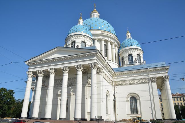 朝早かったのでミサが執り行われていました。