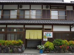 昼食は広見川の川の幸がいただける「末廣」で。