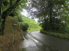 お腹もいっぱいになったので竹田市にある岡城跡へ向います。
雨が降っているせいなのかほとんど人がいませんでした。