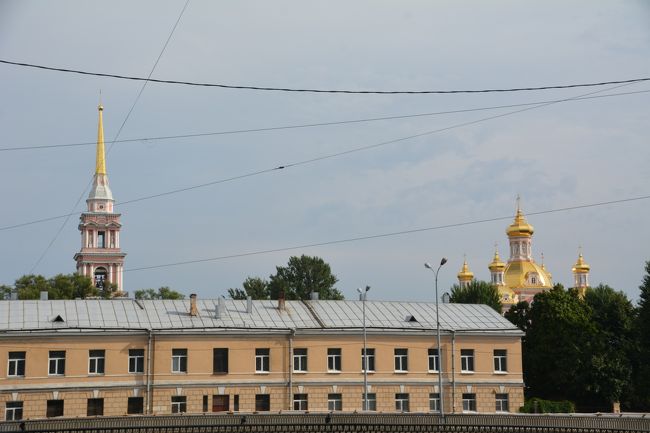 今日はロシア旅行の最終日。明朝の便にて帰国します。<br />先日バスターミナルに行く時に気になっていた教会、チフヴィンの聖母イコン教会にまずは行きました。