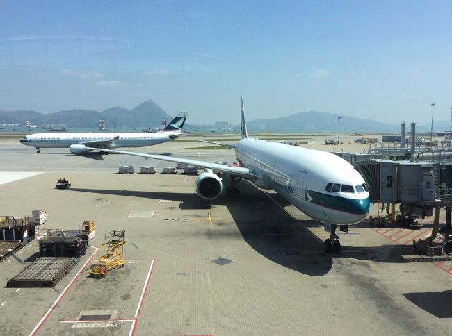 香港→関空は行きと同じ、少々くたびれた777<br /><br />これにてラオス父娘旅行終了<br />最後の関空で大喧嘩して、無言で家まで帰りましたとさ<br />おわり