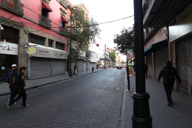 街に人はまばらだったけど、それほど身の危険は感じず。