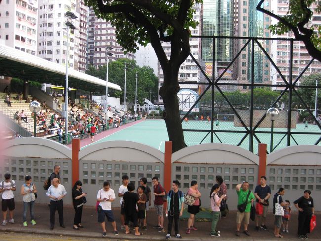 人間、体が資本。<br />旅人よ体を鍛えよ！香港で美味しいもの食ってばかりではいかん！<br /><br />相撲取りは3年先の稽古をするというが<br />足腰を鍛えておかなければ将来旅に出れないよ。<br /><br />読んでいただいてるおじさま、おばさま！！　あなたのことです！笑